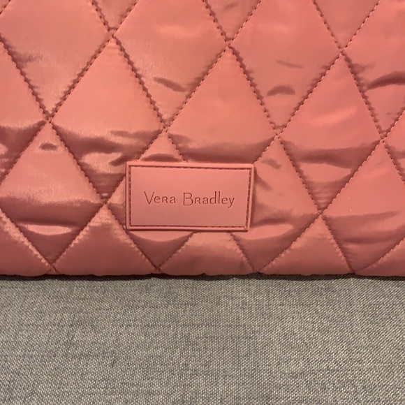 NWT vera bradley grand traveler strawberry ice - Picture 2 of 11